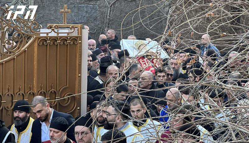 LIVE: კათოლიკოს-პატრიარქის სამების ტაძარში გადასვენების სამგლოვიარო ცერემონია