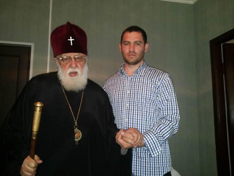 ილია მეორის ინგუში შვილობილი ამინ შადიჟევი: "მე დღეს მამა მომიკვდა... ძალიან განვიცდი, რომ უკანასკნელ წუთებში მის გვერდით ვერ აღმოვჩნდი"