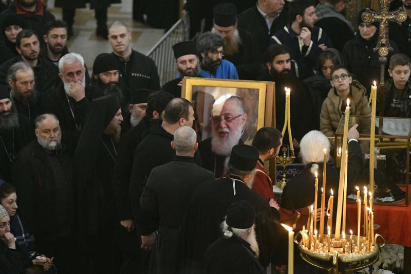 "პირველი მისასამძიმრებელი გვირგვინი პატრიარქს ლაზებმა გამოუგზავნეს თურქეთიდან - ჩემი ხელით შევიტანე სამების ტაძარში" - გიორგი ანდრიაძე