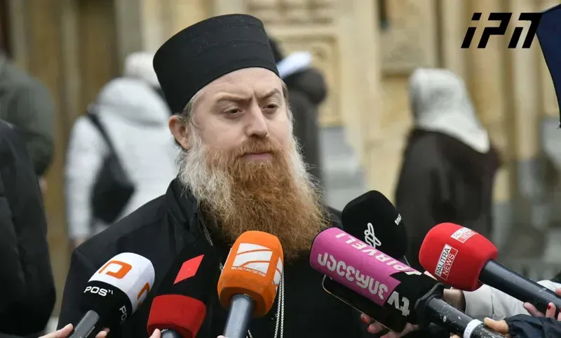 როგორია გეგმა პატრიარქის დაკრძალვის დღეს, როდის დაიწყება მსახურება და რომელ საათზე ელოდებიან მსოფლიო პატრიარქს - არქიმანდრიტ იოვანე მჭედლიშვილის განმარტება