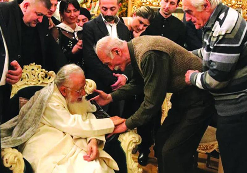 "ცუდი დაავადება დამიდგინეს - სიმსივნე... თქვენ სასწაულის გჯერათ? - მეკითხება გერმანელი ექიმი..." - კახი კავსაძისა და ილია მეორის ისტორია