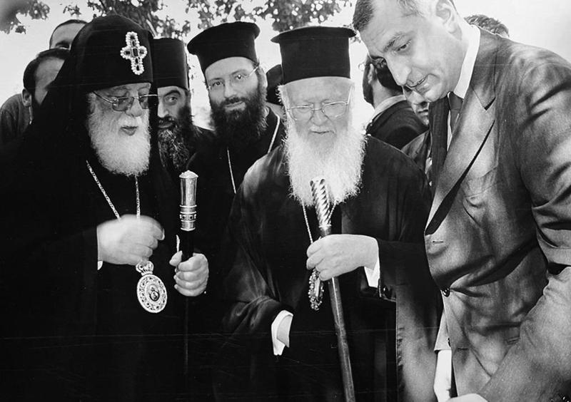 როგორ მივიდა ბაშის ეკლესიის კურთხევაზე ილია მეორე, მსოფლიო პატრიარქთან ერთად - რას იხსენებს მამუკა ხაზარაძე?