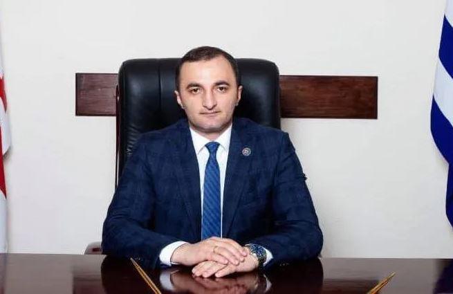 აჭარის უმაღლესი საბჭოს თავმჯდომარე დავით გაბაიძე თანამდებობას ტოვებს