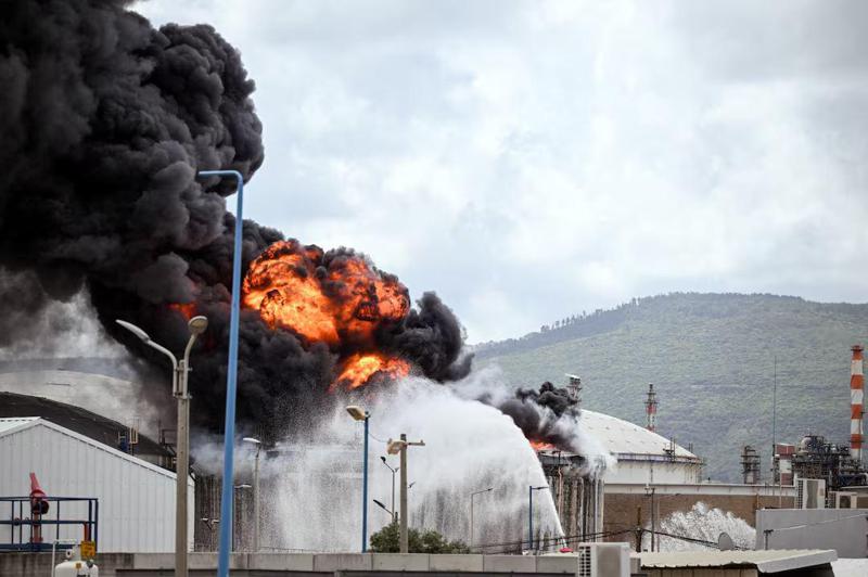 ქუვეითი აცხადებს, რომ ირანის თავდასხმის შედეგად დუბაის პორტში მათი ნავთობტანკერი დაზიანდა, არსებობს ნავთობის დაღვრის საფრთხე