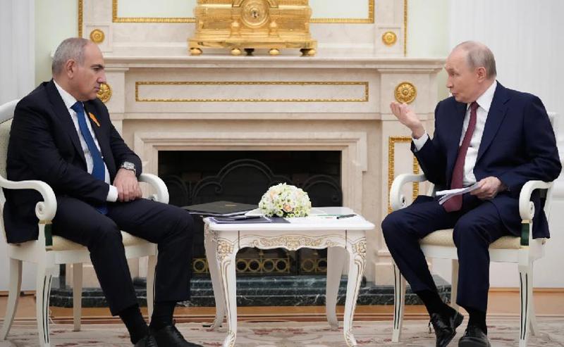 "არ შეიძლება რუსეთის მოქალაქეები სომხეთში დეპუტატობის ან პრემიერობის კანდიდატები იყვნენ“ - პუტინის გაფრთხილება და ფაშინიანის პასუხი: რა მოხდა კრემლში გამართული შეხვედრისას