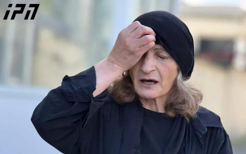 “მეტყველების უნარი მაქვს დაქვეითებული, რადგან უშუალოდ ჩემი შვილის მკვლელობის სურათი ნანახი არ მქონდა - ვუყურე ვიდეოს და შოკი მივიღე“ - მოკლული მასწავლებლის, გიგა ავალიანის დედა