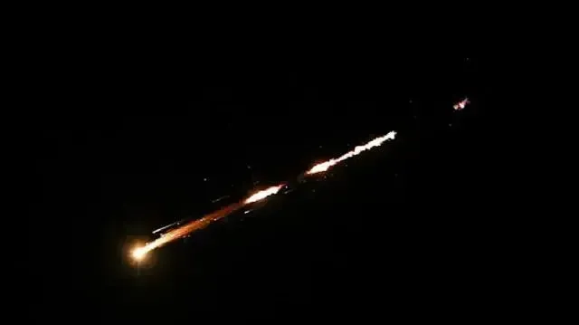 ირანმა ისრაელზე სარაკეტო შეტევა განახორციელა - დაზიანდა სახლები, ავტომობილები