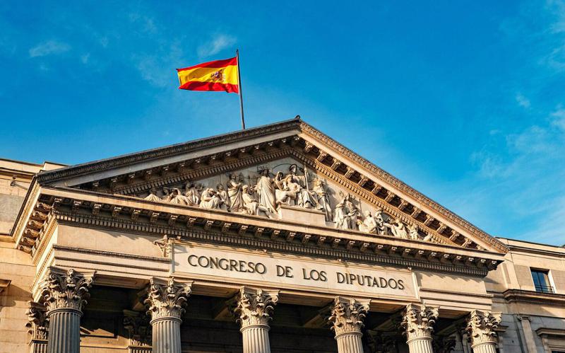 ესპანეთი მიგრანტების ლეგალიზაციის პროცესს იწყებს - ვის შეეხება ახალი გადაწყვეტილება