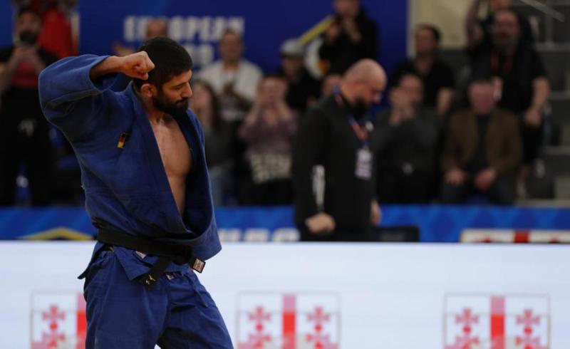 დაძაბული ბრძოლა და დამატებით დროში მოპოვებული გამარჯვება - კარიერაში მეორედ, ლაშა შავდათუაშვილი ევროპის ჩემპიონია (ვიდეო)