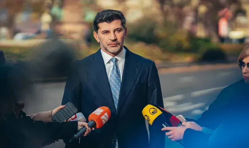 "ვაშაძემ ან მსგავსმა ტიპაჟებმა რა კარდაკარ უნდა იარონ, ვისთან უნდა მივიდნენ, რაზე უნდა ისაუბრონ?" - კახა კალაძე