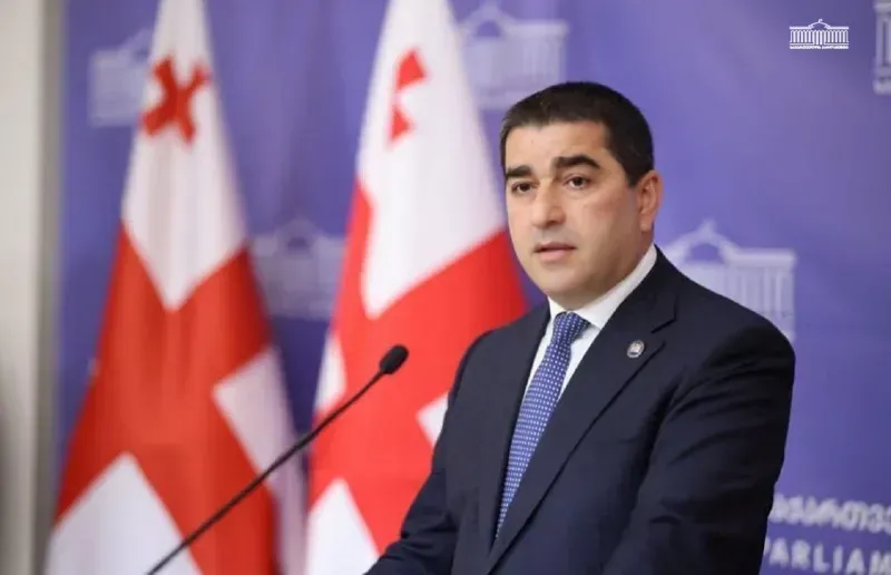 "თუ ვინმეს ჰგონია, რომ შეუძლია მოვიდეს,  გვირტყას და გავჩუმდებით, ჩვენი ქვეყნის ისტორია არ სცოდნია - საბჭოთა მოსკოვს არ უჩუმდებოდა ქართველი ხალხი" - შალვა პაპუაშვილი