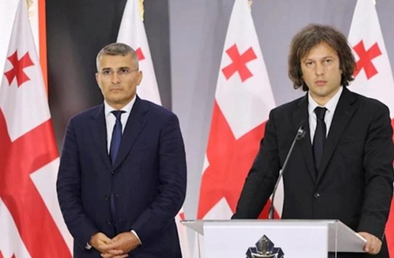 "ისე როგორც პრემიერს, სახელმწიფო მინისტრსაც მთლიანად მთავრობის ადმინისტრაციის რესურსი მოემსახურება, აქ საქილიკო არაფერია" - კობახიძე მდინარაძის ახალ თანამდებობაზე