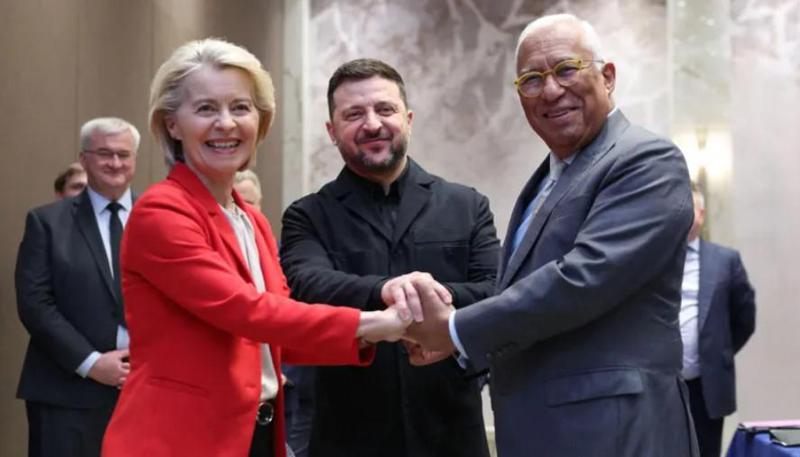 “უკრაინისთვის ევროკავშირში გაწევრიანებისთვის მოლაპარაკებების კლასტერები დაუყოვნებლივ უნდა გაიხსნას“ - ურსულა ფონ დერ ლაიენი, ანტონიო კოშტა და ვოლოდიმირ ზელენსკი