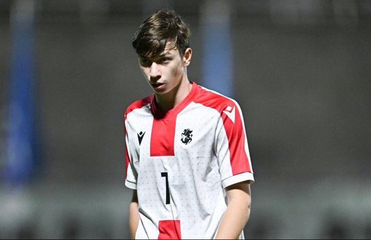 16 წლის თორნიკე კვარაცხელიამ "დინამოს" მთავარ გუნდთან ერთად ივარჯიშა - "ქეცბაია გეგმავს, ის განაცხადშიც შეიყვანოს"