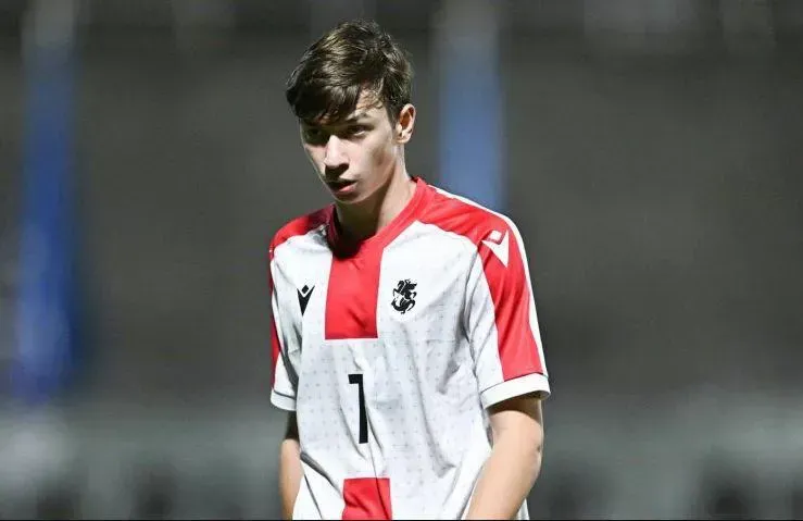ხვიჩა კვარაცხელიას ძმამ, თორნიკემ  "ბაიერნის" 17-წლამდელებთან ერთად საცდელი მატჩი ჩაატარა და გოლიც გაიტანა