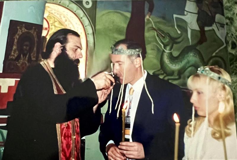 "2001 წელი, ჩვენი ჯვრისწერა ნარიყალაზე. მაშინდელი მამა შიო და ჩემი “წინასწარმეტყველება“ - რას წერს ფსიქოლოგი თეა გოგოტიშვილი?