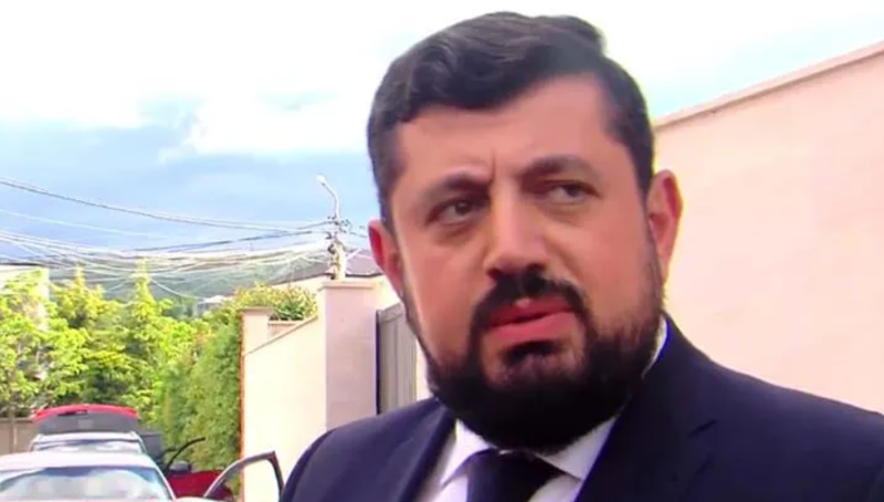 ლილუაშვილის ყოფილ მოადგილეს, რომელიც ქრთამის აღების ბრალდებით დააკავეს, ანტიკორუფციული ბიუროს ყოიფილი უფროსი რაჟდენ კუპრაშვილი იცავს -  რას ამბობს ის?