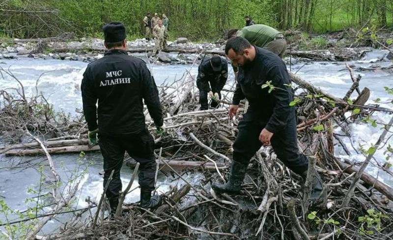 რუსი რეჟისორი ქალი, ფილმის გადაღებისას, ცხინვალში მდინარე ლიახვმა წაიღო - სამუშაოებში ჩართული არიან ქართველი მაშველებიც