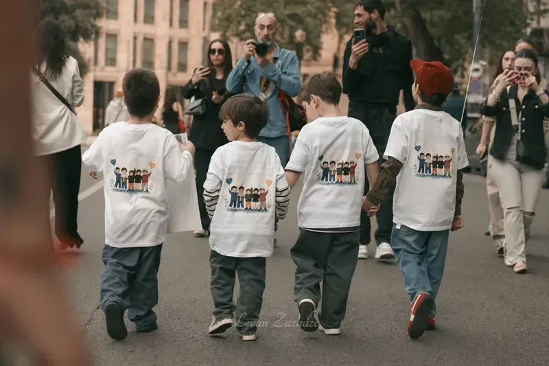 დიუშენის კუნთოვანი დისტროფიის მქონე ბავშვების დასახმარებლად უკვე 1 600 000 ლარი შეგროვდა