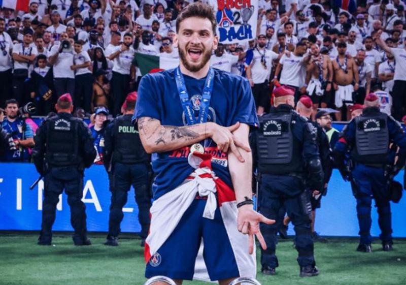 ხვიჩა კვარაცხელია ჩემპიონთა ლიგის სეზონის საუკეთესო ფეხბურთელად დასახელდა