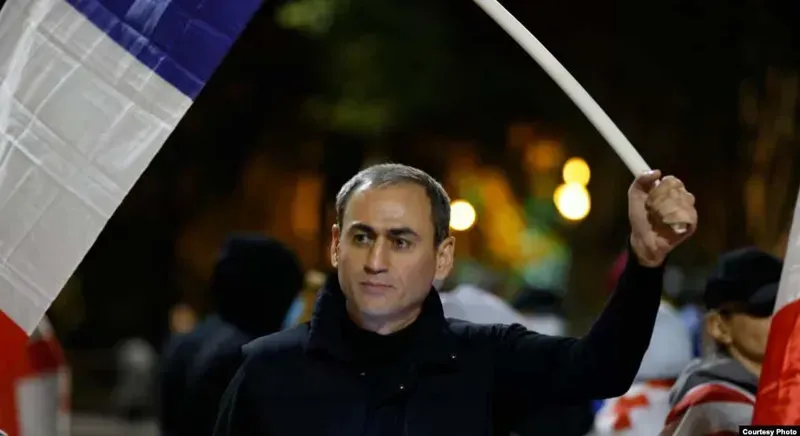 "სამოქალაქო ტანსაცმელში ჩაცმული 4-5 ნიღბიანი შეიჭრა ადგილას, სადაც აფგან სადიგოვი იმყოფებოდა და ძალის გამოყენებით წაიყვანეს" - აფგან სადიგოვის ცოლი
