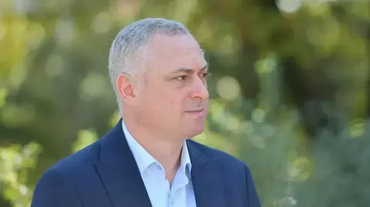 "აფხაზეთი სოხუმის საერთაშორისო აეროპორტიდან უცხო ქვეყნებში ფრენების დაწყებას განიხილავს -  ამჟამად ეს შეუძლებელია, რადგან საქართველო მათ ICAO-ს მეშვეობით ბლოკავს" - ე.წ. პრეზიდენტი