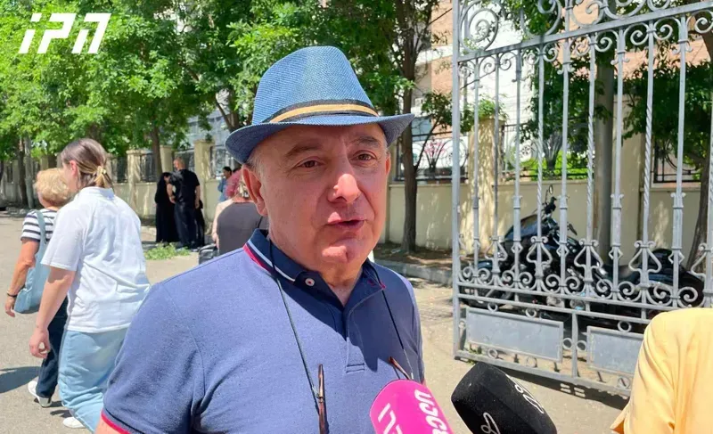 "ვინც ხელი მოაწერა საპროცესოს, ღმერთმა გაუმარჯოთ, იმათმა ისე ჩათვალეს - არ გამოვრიცხავ, რომ ხელბორკილები დამადონ" - ბრალდებული ექიმი გიორგი ჩახუნაშვილი