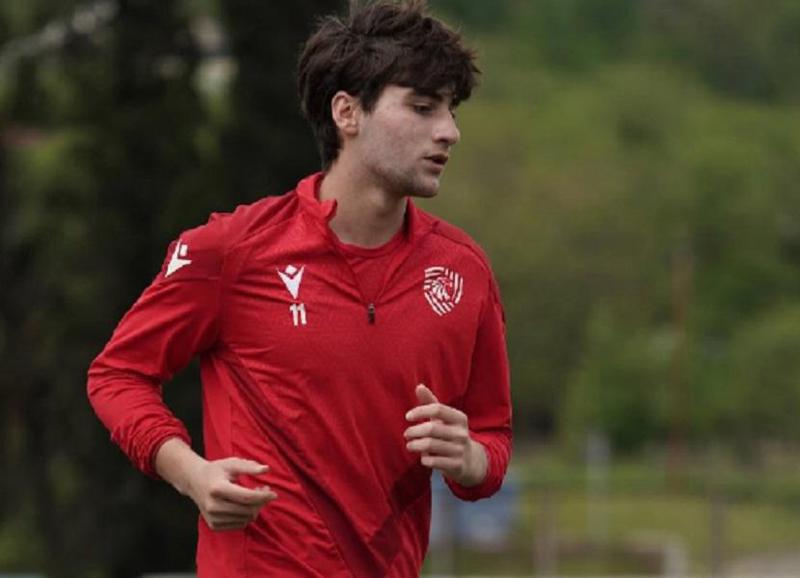 La Gazzetta Georgia-ს ინფორმაციით,  ქართველი ტალანტის შეძენა "იუვენტუსსა" და "არსენალს" სურთ - რა არის ცნობილი 17 წლის ანდრია ბართიშვილზე?