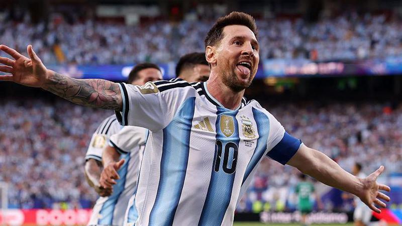 გოლები მბაპემ და ჰალანდმაც გაიტანეს, მაგრამ გმირი მაინც მესია - ლეოს დიდებული თამაში ალჟირთან, ჰეთ-თრიკი, რეკორდი და მტკიცებულება, რომ ლეგენდა არ ბერდება