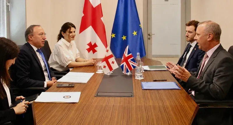 საქართველოში დიდი ბრიტანეთის ელჩი საგარეო უწყებაში დაიბარეს - რას შეეხო საუბარი