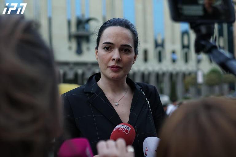 "რაც განვაცხადე, რომ ჯიმშერ ვიბლიანის ინტერესებს დავიცავ, შეტყობინებები არ ჩერდება... არ დავუშვებ, რომ ჩემი დაცვის ქვეშ მყოფის სახელი დაუკავშირდეს საზარელ ბრალდებებს" - კუბლაშვილი