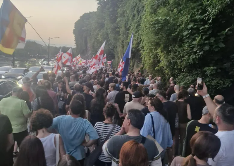 თბილისში "შაბათის მარში" შეცვლილი მარშრუტით მიმდინარეობს