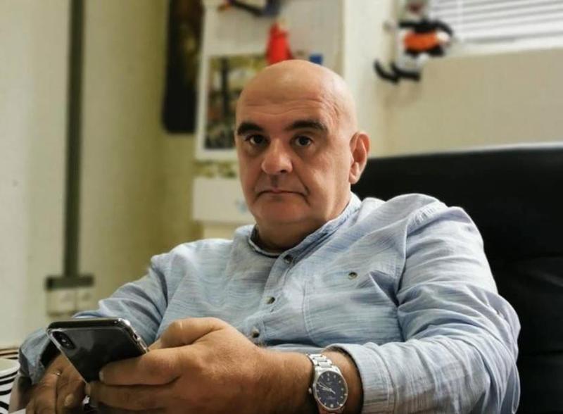 "მოეშვით ამ საზიზღრობების მოწევას - კლავს, კლავს! რით ვერ გაიგეთ ამდენი ხნის განმავლობაში, რომ ეს მარიხუანა არ არის?!" - რას წერს ზურაბ სიხარულიძე
