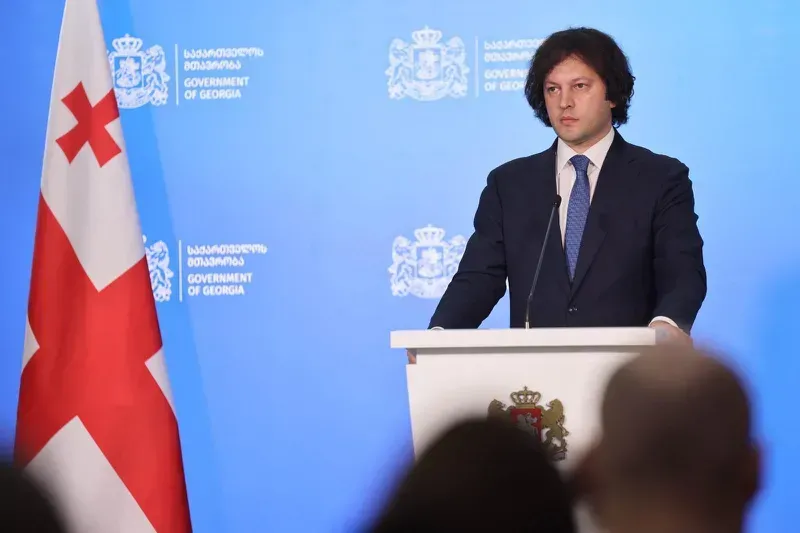 "როგორც ქართულ, ისე რუსულ საზოგადოებას სიფრთხილე მართებს, რათა "გლობალური ომის პარტიის“ ინტერესების სასარგებლოდ არ იმოქმედონ" - პრემიერი