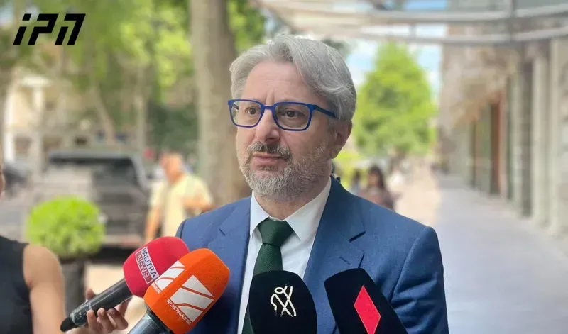 "არ უნდა ვიყოთ არც ჰამლეტები და არც დონ კიხოტები - როცა სამშობლო საფრთხეშია, უნდა ვიყოთ ავთანდილები და ერთად დავანგრიოთ ქაჯეთის ციხე" - ნიკა გვარამია