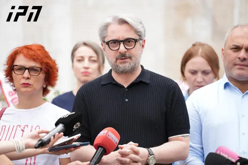 "საქართველოს დამაქცევარ ივანიშვილის რეჟიმს მინდა ვკითხო: ვინ დაიწყო ომი 1992 წელს აფხაზეთში? შემთხვევით ესეც ჩვენ ხომ არ ვიყავით?!" - ნიკა გვარამია