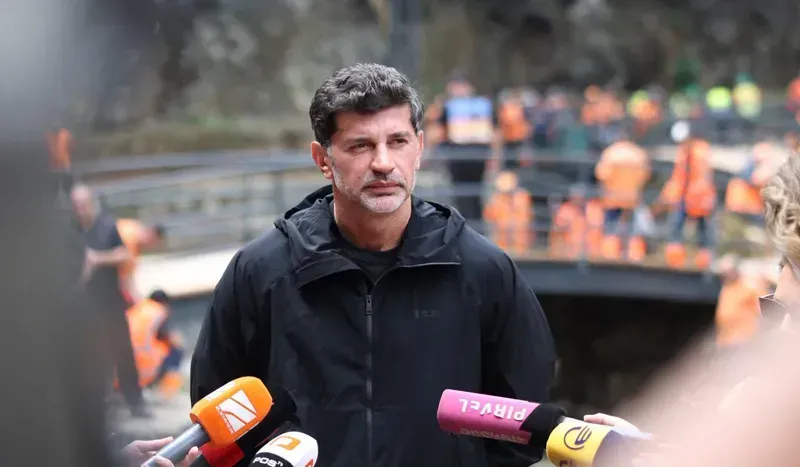 "აგენტის ბედი ასეთია, დავალებაა წამოსული და ნელ-ნელა ცდილობენ, რომ საზოგადოებას შეაპარონ მესიჯი, რომ ჩვენც უნდა დავთმოთ ტერიტორიები" - კახა კალაძე ნიკა გვარამიაზე