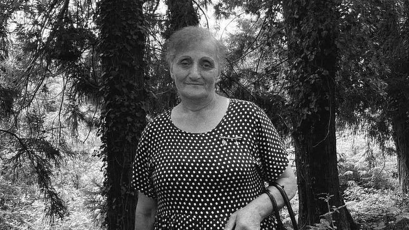 "60 ჭრილობა მიაყენეს... ტელეფონზე დარეკვა უცდია, ზარის ჩამწერი ჰქონია ტელეფონზე და მთელი მკვლელობა ჩაწერილია, სახელებსაც ამბობს თურმე ჩანაწერში" - რას ჰყვება ოზურგეთში მოკლული ქალის ახლობელი?