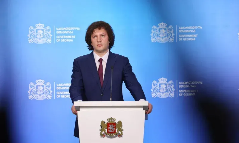"თქვენ თუ გჯერათ, რომ მამუკა მდინარაძე პოლიტიკიდან ღარიბაშვილის ნალაპარაკების გამო წავიდა, ეს თქვენი პრობლემაა" - კობახიძე