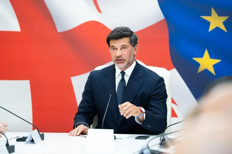 "დედა განსაკუთრებული იყო და მინდა ყველას გთხოვოთ, ვისაც დედები გყავთ, გაუფრთხილდით, ჩაეხუტეთ, მოეფერეთ" - კალაძე