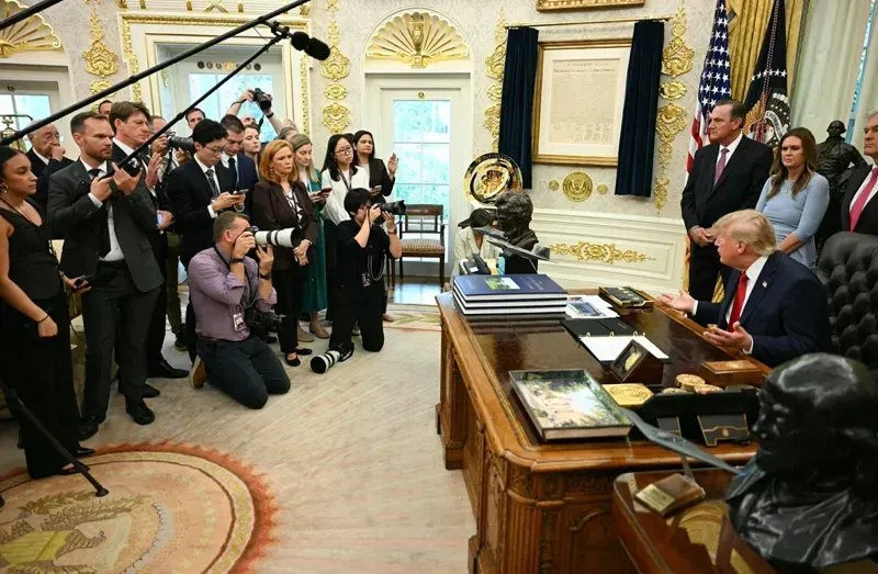 CNN, MS NOW და Politico დონალდ ტრამპის ადმინისტრაციას სასამართლოში უჩივიან - სამართლებრივი დავის დეტალები
