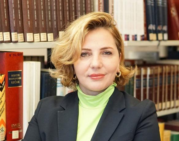 ძვირადღირებული  საათები და ფერწერული ტილოები - რა ქონებას ფლობს ანა დოლიძის ოჯახი