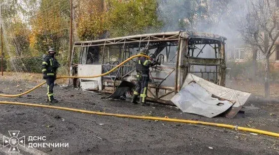 რუსების მორიგი სასტიკი თავდასხმა უკრაინაში, ამჯერად ავტობუსებზე - მსხვერპლთა რაოდენობა 30-მდე გაიზარდა
