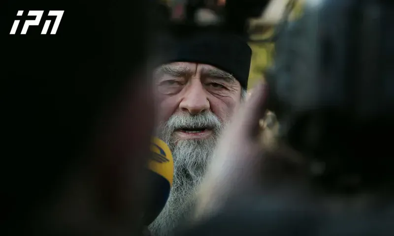 "დღეს სასულიერო პირები მეტყველებენ, როგორც ერისკაცები, შეიძლება გინებაც დაიწყოს, ვიღაცას დაარტყას კიდეც" - მიტროპოლიტი იობი