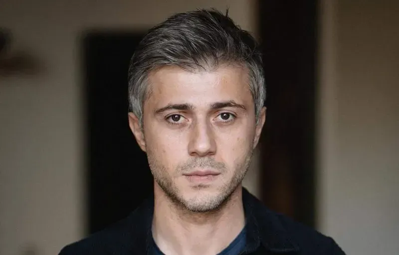 "დიქტატურაში ახალი პარტიის დაბადებას დიდი ალბათობით ვერც მოესწრები" - რას წერს კახა კინწურაშვილი