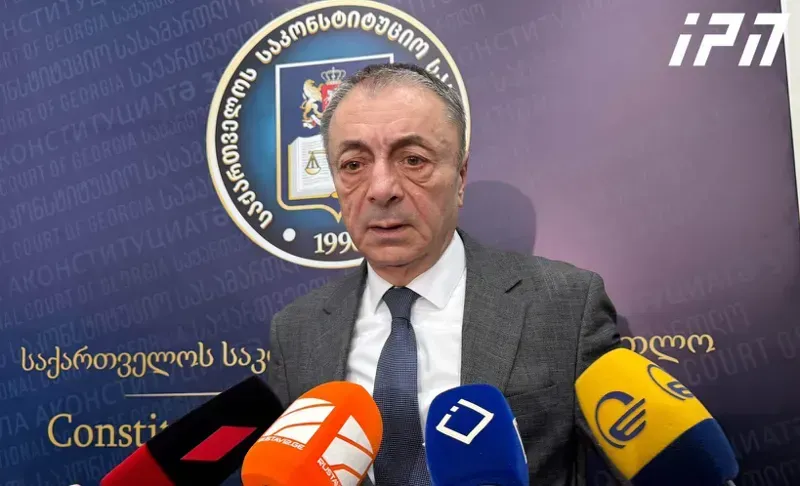 "საკონსტიტუციო სასამართლოში განხილვა სამართლებრივისკენ იწყებს გადახრას, უფრო ოპტიმისტურად განვეწყვე" - თენგიზ შარმანაშვილი