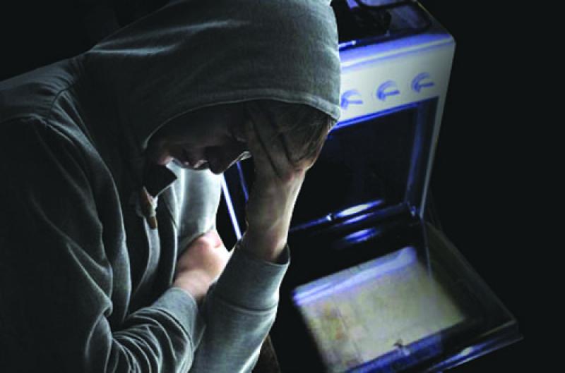 "დედა, მე ჩემს თავს ვსჯი" - ახალგაზრდა ლუდომანი თვითმკვლელის წერილი დედას