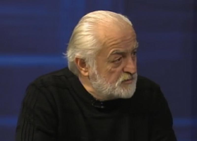 სულხან მოლაშვილის მამა:  "ჩემი შვილისთვის პირობა მქონდა მიცემული, მიშას რომ დაიჭერდნენ, 40 დღე მივიდოდი ციხეში და გაზეთებს მივუტანდი - ამას გავაკეთებ"