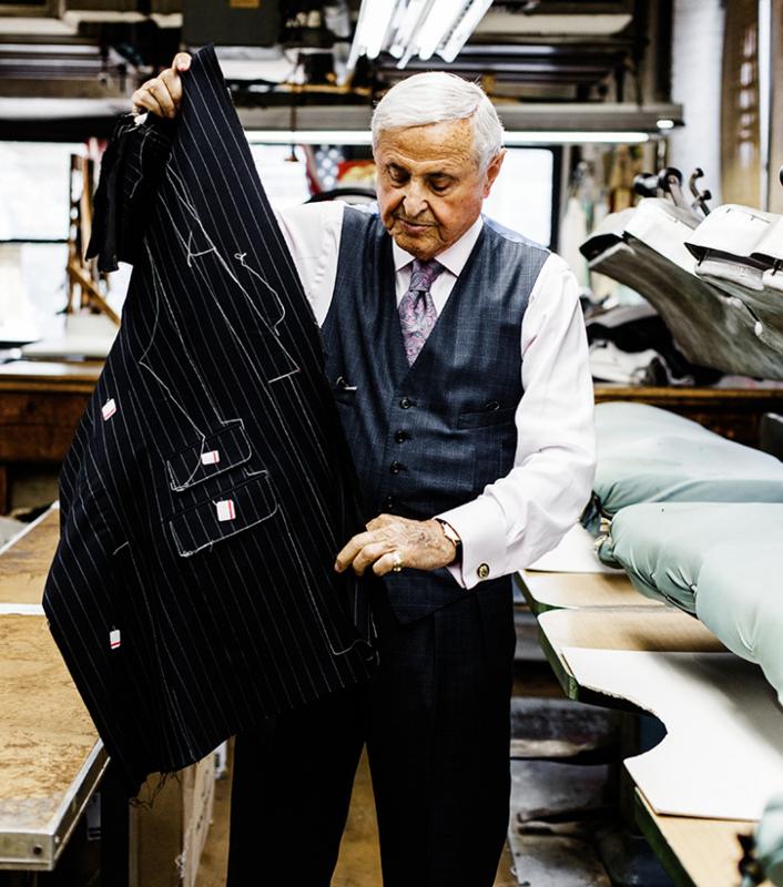 ებრაელი მკერავი, რომელიც ამერიკელ განგსტერებსა და პრეზიდენტებს მოსავს - საკონცენტრაციო ბანაკებიდან ამერიკულ ოცნებამდე