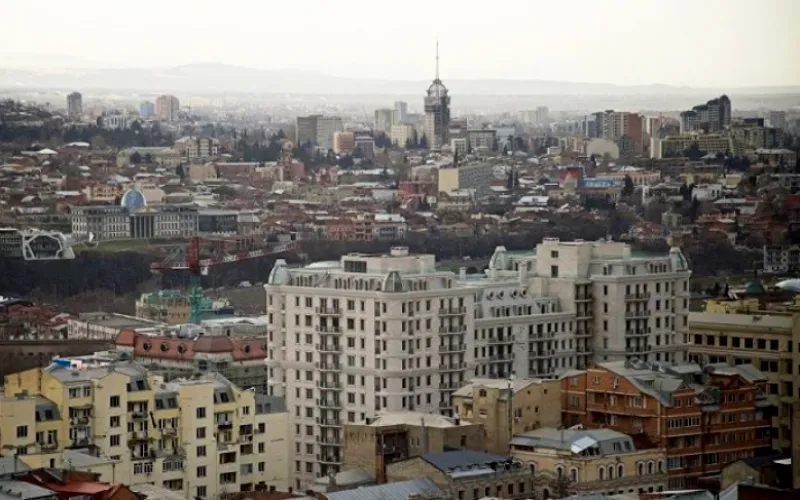 უბნები თბილისში, სადაც გასულ წელს ბინები ყველაზე ძვირი და იაფი ღირდა